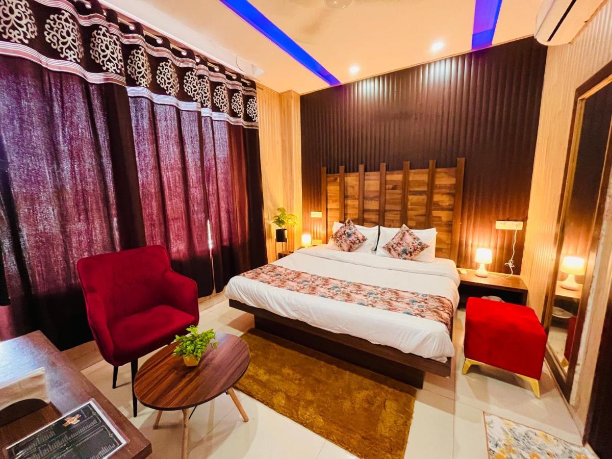 Hotel The Pearl Grand, Top Rated & Most Awarded Property In Chandigarh Zirakpur Zewnętrze zdjęcie