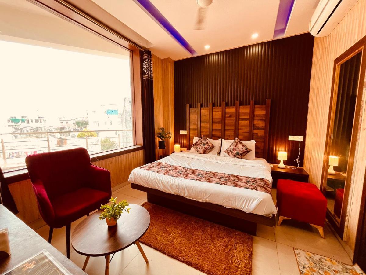 Hotel The Pearl Grand, Top Rated & Most Awarded Property In Chandigarh Zirakpur Zewnętrze zdjęcie