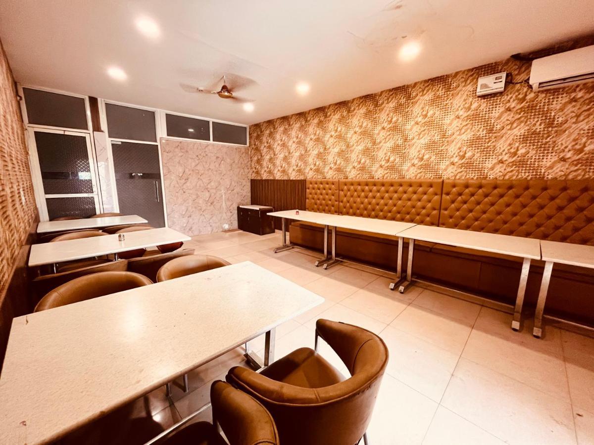 Hotel The Pearl Grand, Top Rated & Most Awarded Property In Chandigarh Zirakpur Zewnętrze zdjęcie