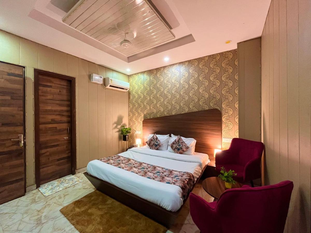 Hotel The Pearl Grand, Top Rated & Most Awarded Property In Chandigarh Zirakpur Zewnętrze zdjęcie